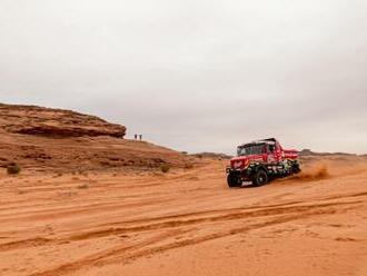 Macík vyhrál třetí etapu Rallye Dakar, Lopraise v čele vystřídal Valtr