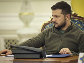 Zelenskyj upozornil na napjatou situaci na frontě v Donbasu