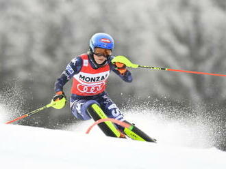 Shiffrinová ve Špindlerově Mlýně po 1. kole vede a útočí na 85. výhru