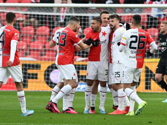 Fotbalisté Slavie rozstříleli Jablonec 5:1 a vedou tabulku o bod před Plzní