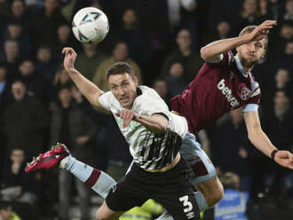 West Ham postoupil do osmifinále Anglického poháru, Souček přihrál na gól