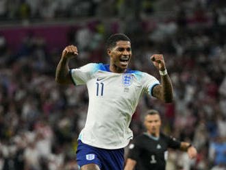 Rashford chyběl v základní sestavě, protože zaspal a přišel pozdě na poradu