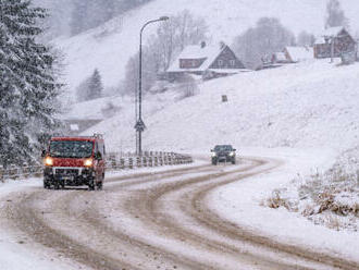 Do Česka se vrátí zima, v noci bude mrznout a sněžit bude místy i vydatně