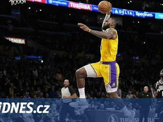 James si podevatenácté zahraje v Utkání hvězd NBA a vyrovná Jabbarův rekord