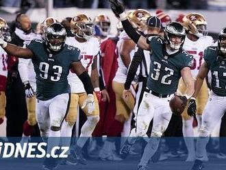 O Super Bowl si zahrají v únoru týmy Kansasu a Philadelphie