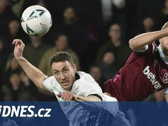 West Ham postoupil do osmifinále Anglického poháru, Souček přihrál na gól