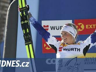 Razýmová skončila v celkovém pořadí Tour de Ski 17. Vyhrála Švédka Karlssonová