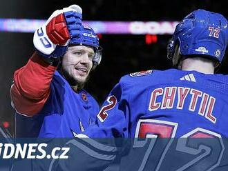 Chytil asistoval u jediné trefy Rangers, Vejmelka nastoupil za Arizonu