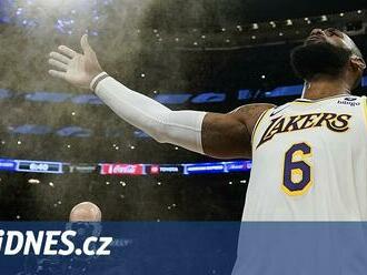 James v NBA nastřílel už 38 tisíc bodů, míří za historickým rekordem