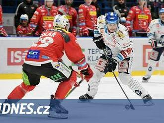 Poslední tým lídra nezaskočil. Kladno v dohrávce nestačilo na Pardubice