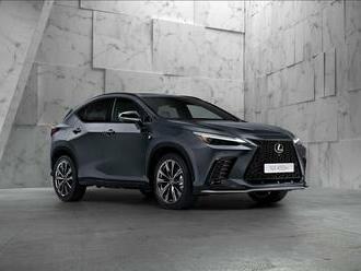 Lexus NX: První v historii