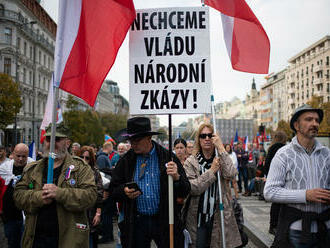 Budeme přitvrzovat, slibovali „občané odporu“ na Václavském náměstí