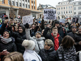 Odpovědnost za špinavou kampaň nesou i lidé z marketingu