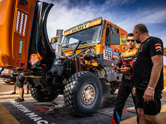 Rallye Dakar 2023: MM Technology den volna nedrželo. Mechanici opravovali Čendu a Macík se nezastavil