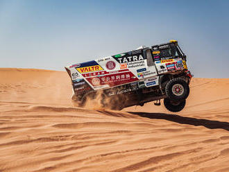 Rallye Dakar 2023: Aliyyah Koloc si poradila i se zastíněnými dunami, Valtr se vysuší na sluníčku