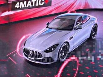 Nemcom zrejme omylom unikla prvá fotka chystanej novej generácie kupé Mercedes-AMG GT