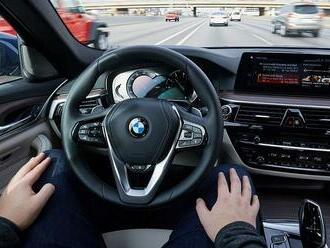 BMW a autonómna jazda úrovne 3? Nemci sú zatiaľ skeptickí a vidia riziká