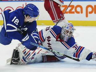 Rangers padli po úžasnom góle, Halák to sledoval zo striedačky