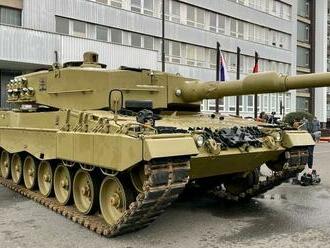 Do boja s Ruskom prichádzajú prvé západné tanky. Poľsko pošle stroje Leopard 2