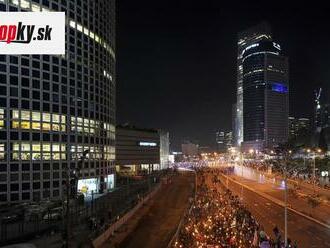 FOTO Desaťtisíce ľudí opäť v Izraeli protestovali proti Netanjahuovej vláde