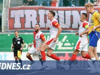 Teplice - Slavia 0:0, domácí nedali penaltu, gól hostů neplatil kvůli ofsajdu