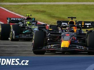 Verstappen v Austinu dominoval ve sprintu. Druhý dojel Hamilton