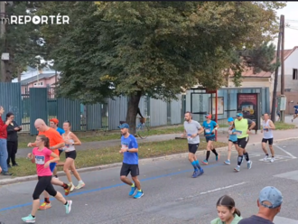 Na košickom maratóne sa behalo aj v kroji. Naši mReportéri boli pri tom