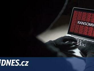 Hackerský gang Ragnar Locker měl mozek v Česku, skupinu rozbil Europol