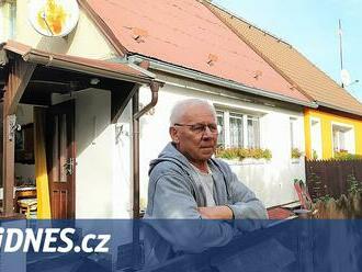 Barák neprodám ani za 30 milionů. Lidé nechtějí opouštět domy kvůli lithiu