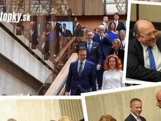 Ódorova vláda sa lúčila: Vysmiatych ministrov by ste nespoznali! FOTO z rokovania hovoria za všetko