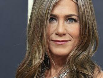 Pikantné scény Jennifer Aniston: Ako z erotického filmu! Sexi päťdesiatnička išla úplne donaha