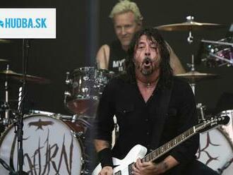 Foo Fighters a HER zverejnili dvojitý singel The Glass. Z originálu vyžmýkali nové dimenzie