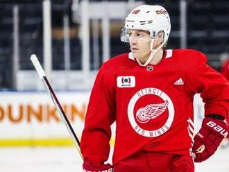 Patrick Kane trénoval s Red Wings. Prečo si vybral Detroit? Stihne špeciálny debut?