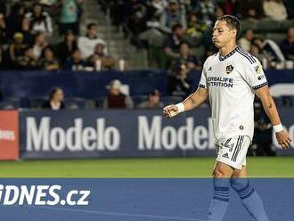 Chicharito končí v Los Angeles. Galaxy s ním po zranění neprodlouží smlouvu