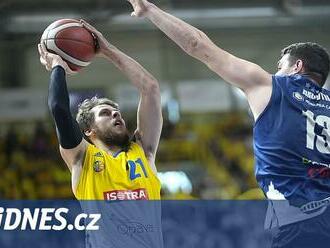 Basketbalisté Opavy v repríze finále porazili Děčín rekordním počtem bodů