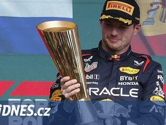 Verstappen vyhrál i v Brazílii a vylepšil rekord v počtu triumfů v sezoně