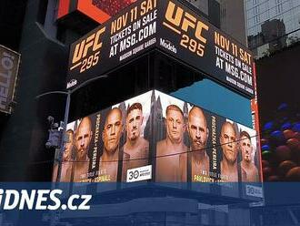 Češi v reklamě na Times Square, Procházka jako Farna. Jenže UFC nemá vyprodáno