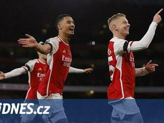 Arsenal dal tři góly a je druhý, slaví i United. Tottenham nezvládl závěr