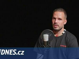 Novák reprezentaci ani cizinu nebalí. Priske je super člověk, říká