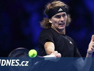 Zverev zaskočil na Turnaji mistrů Alcareze, ruské derby pro Medveděva