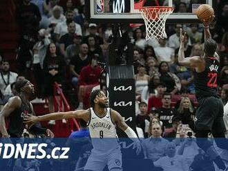 Basketbalisté Golden State nestačili na Oklahoma City, Miami zdolalo Brooklyn