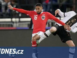 Němečtí fotbalisté prohráli přípravu i v Rakousku, Sané napadl soupeře