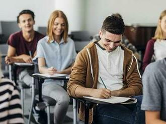 Studenty už nebaví uklízet za pár korun. Sehnat lepší pozici ale bývá problém