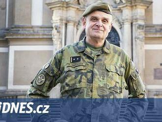 Mezi vojáky jsem potkal málo ateistů. Mise s nimi je dar, říká vojenský kaplan