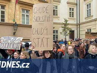 Hledáme kompromisy, řekl Bek. Ministr nám naslouchal, pochvalovali si studenti