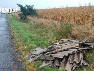 Enviropolícia pátra po páchateľoch, ktorí nezákonne uložili azbestový materiál v týchto obciach