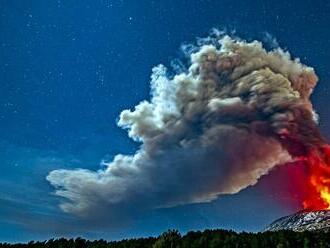 Najvyššia sopka v Európe ostala verná svojej povesti: Etna sa opäť prebudila k životu