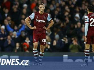 ONLINE: City otočilo skóre, West Ham dostal pět branek. Tottenham hraje s Newcastlem