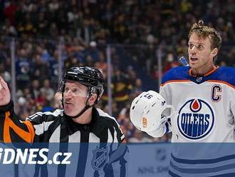 Češi dál vyklízí pozice, McDavid je jen člověk. Co ukázal začátek sezony NHL?