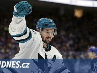 Hertl byl v NHL vyhlášen druhou hvězdou týdne, předčil ho jen Kučerov